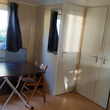 Confortable En Campagne A Avec Piscine Argences-en-Aubrac