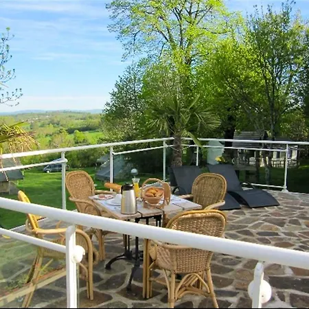 펜션 Confortable En Campagne A Avec Piscine Argences-en-Aubrac