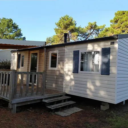 Ferienhaus Confortable En Campagne A Avec Piscine