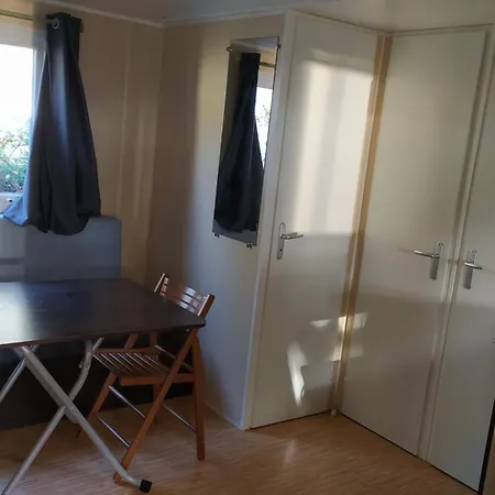 Confortable En Campagne A Avec Piscine Сasa de vacaciones Argences-en-Aubrac