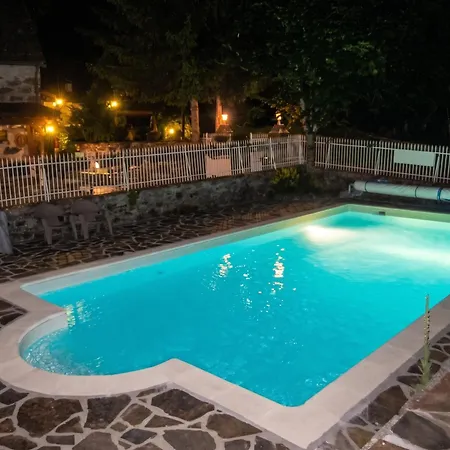 Confortable En Campagne A Avec Piscine *